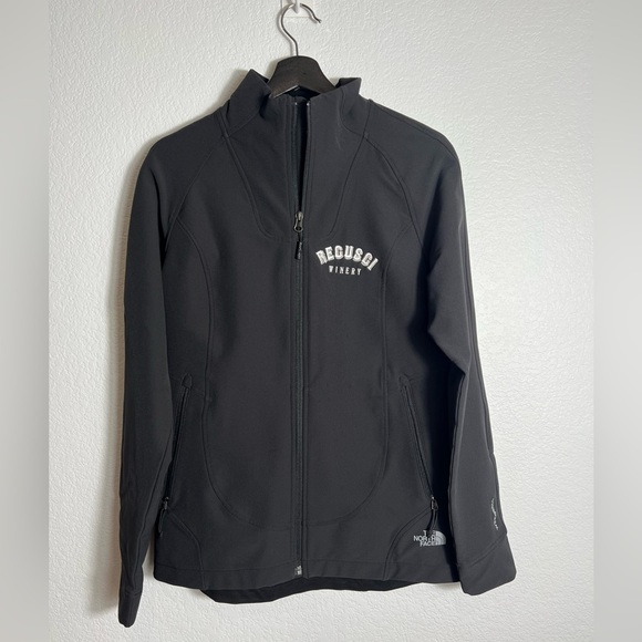The north face windfall black jacket M with winery logo - Picture 1 of 5